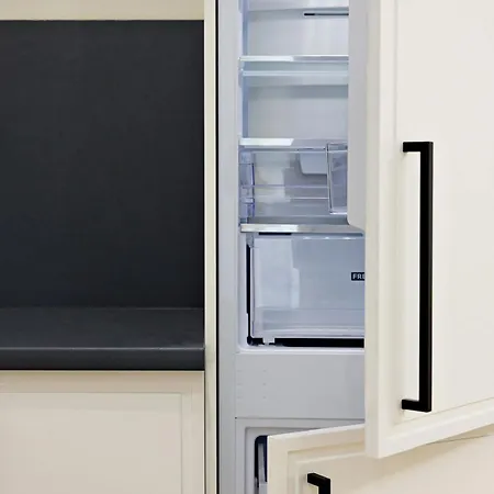 Doroshenko 3 Apartment